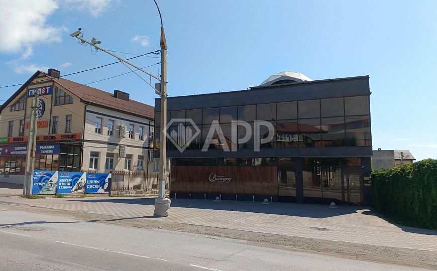 Сдам отдельно стоящее здание, 470 м² фото