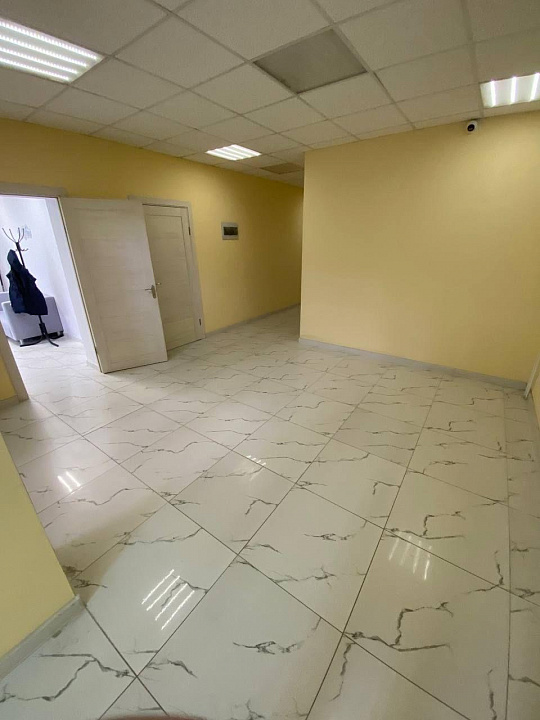 Офис у остановки 35,5 м² фото