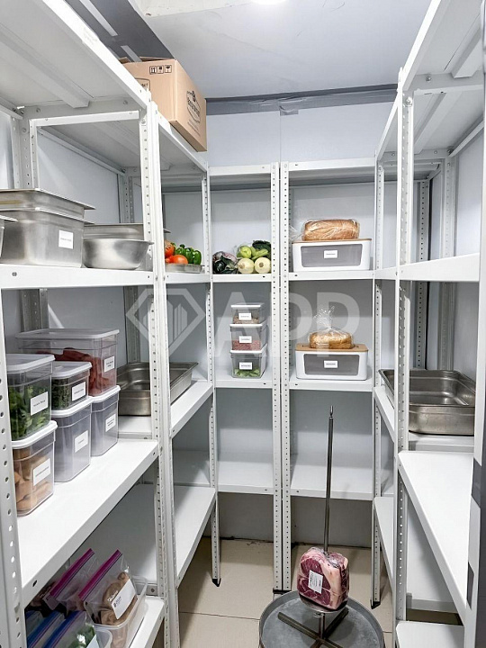 Сдам в аренду универсальное коммерческое помещение 320 м² на 1-й линии фото