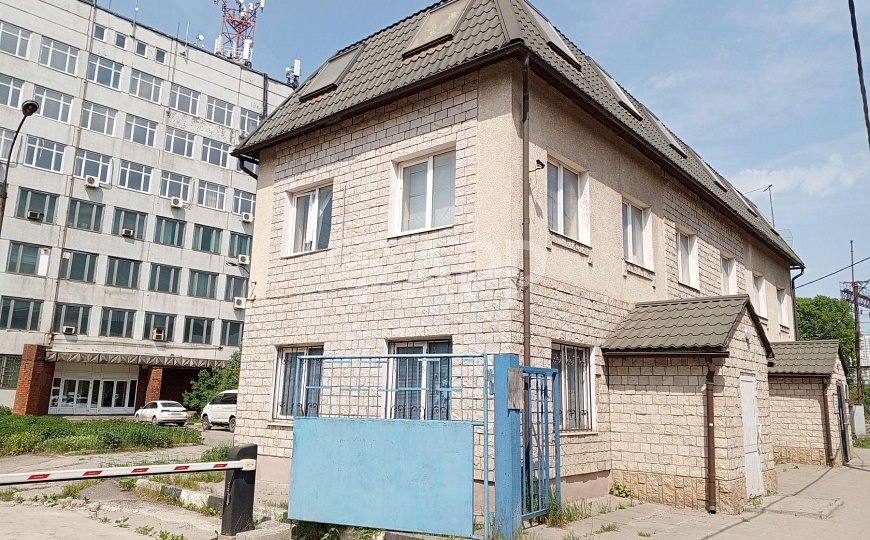 Сдается отдельно стоящее здание 370 м², хостел-гостиница, общежитие, магазин и др. на участке 5соток фото
