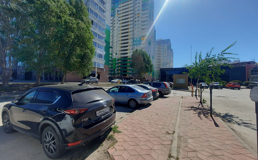 Продажа помещения,  650 м² фото