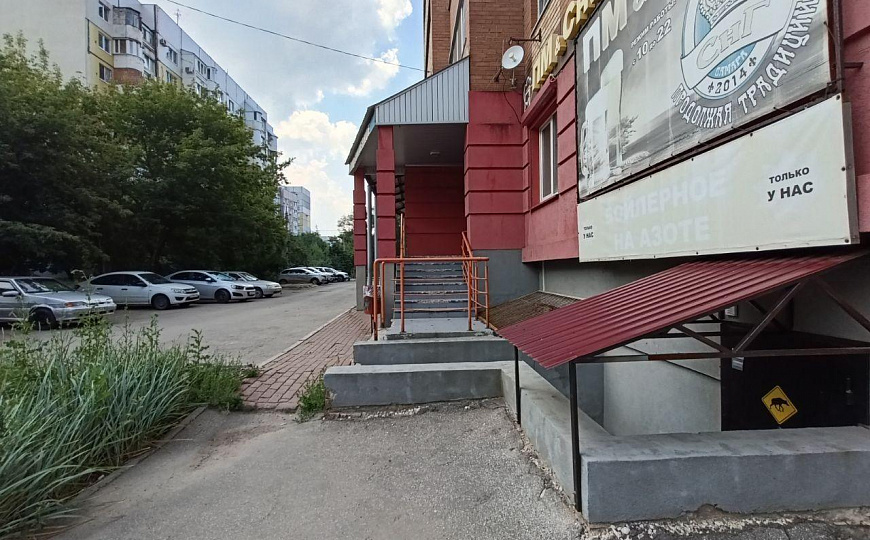 Помещение с арендатором 144,4 м2 фото