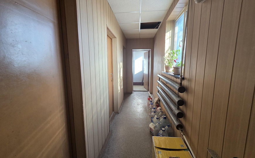 Продам производственное помещение, 2 400 м² фото