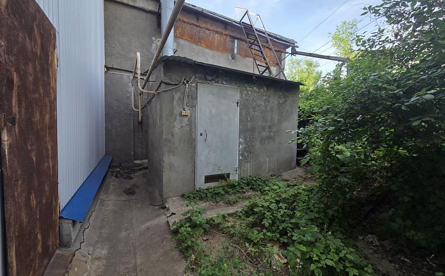 Продам производственное помещение, 2 400 м² фото