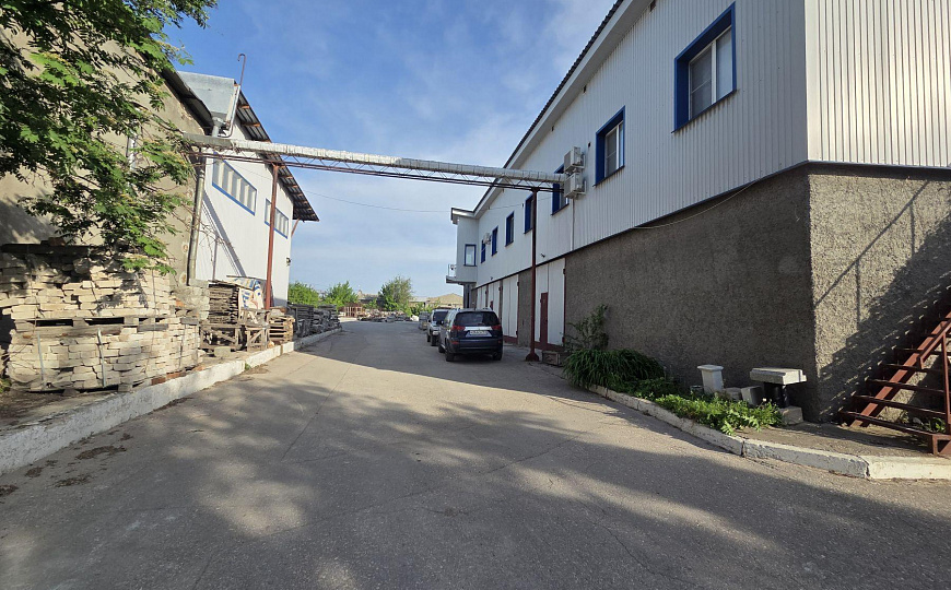 Продам производственное помещение, 2 400 м² фото