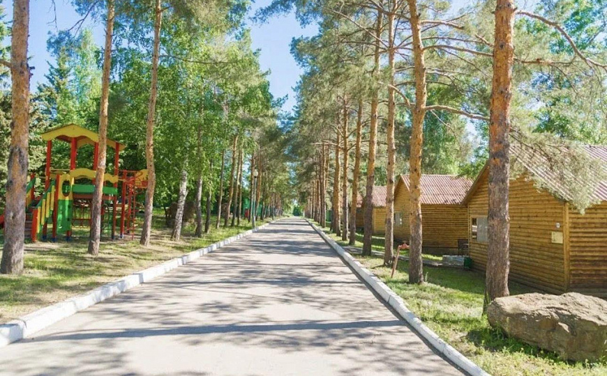 База отдыха, 2 500 м² фото