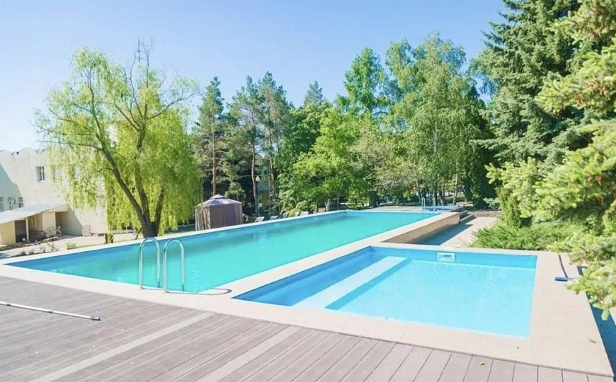 База отдыха, 2 500 м² фото