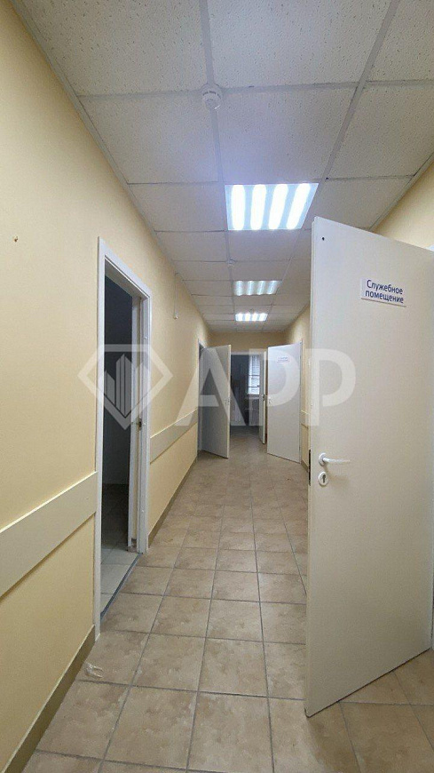 Офис 150–400 м² под медцентр, детский центр в ТЦ Ярус у м. Озерки фото