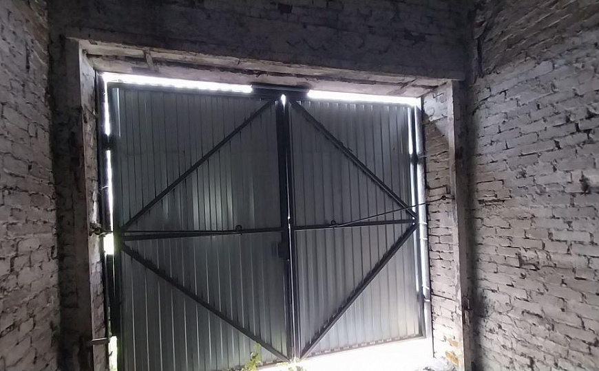 База (производство, склад 3250 кв.м). Земельный участок 4 Га фото