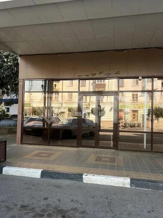 Сдам торговое помещение, 26 м² фото