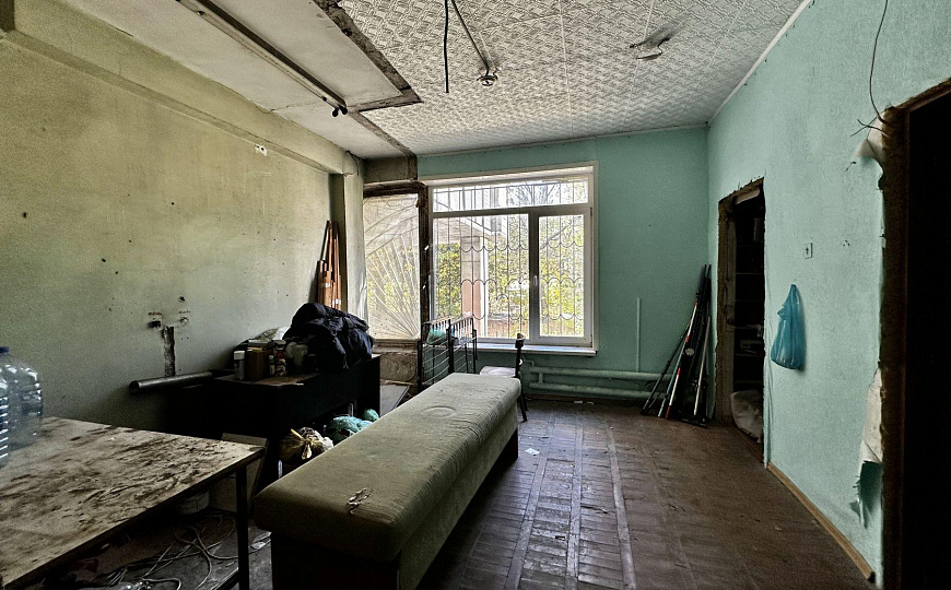 Продажа здания 5164.9 м2 с земельным участком 2328 м2  на 1 линии ул.Антонова-Овсеенко фото