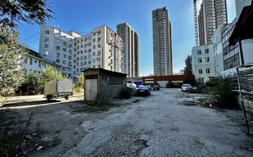 Продажа здания 5164.9 м2 с земельным участком 2328 м2  на 1 линии ул.Антонова-Овсеенко фото