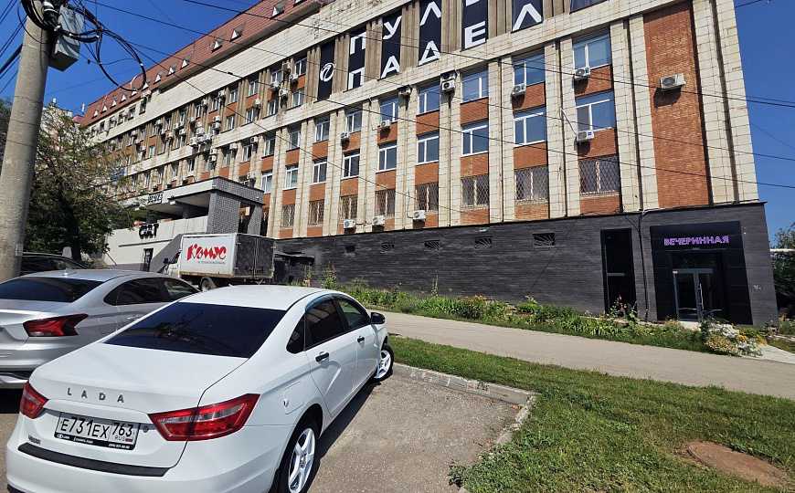 Продажа помещения с арендатором, 471 м² фото