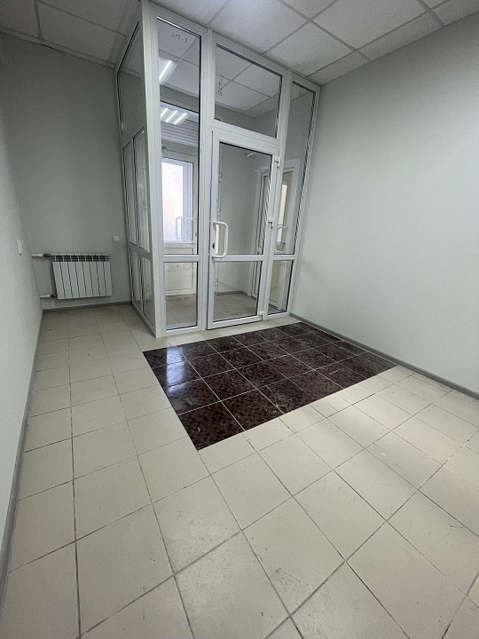 Помещение с хорошей локацией 18м² фото