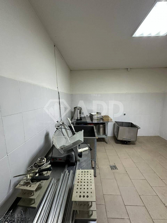 Продам здание, 630 м²   фото