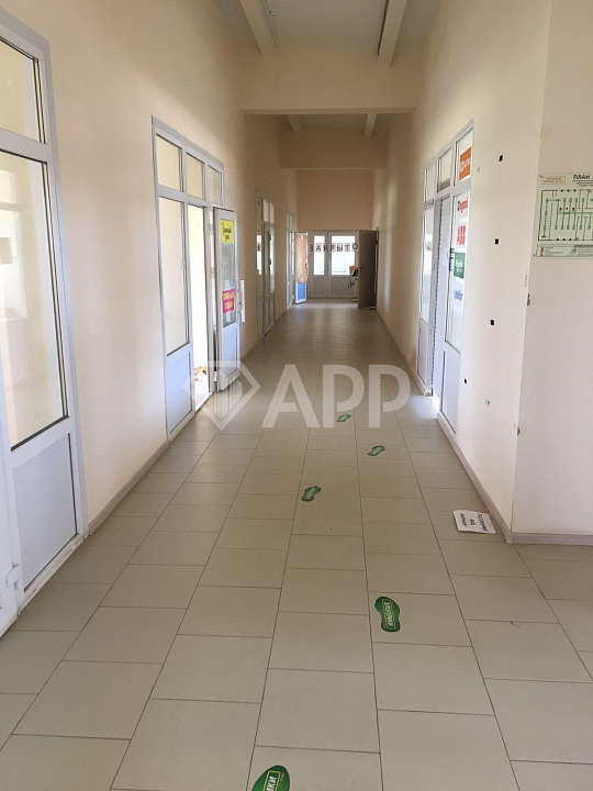 Продается отдельно стоящее здание с арендаторами 2 203 м² фото