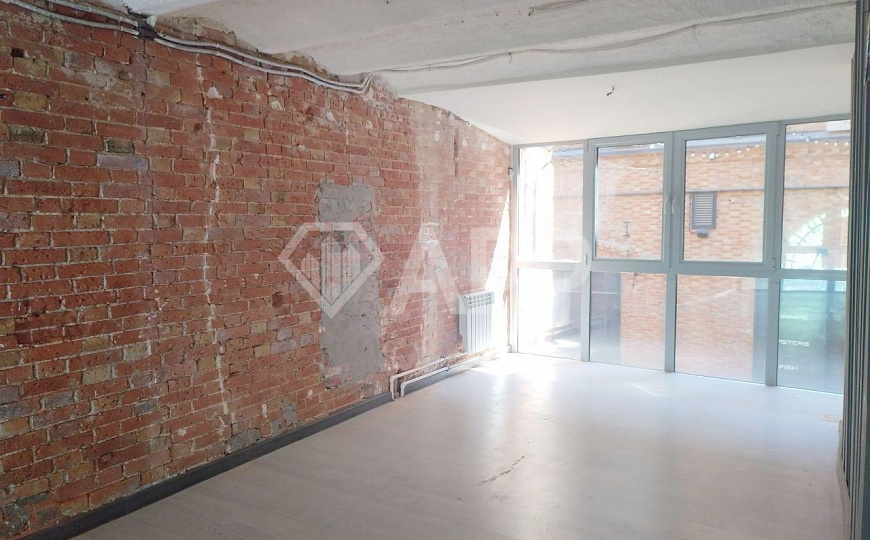 Продам отдельно стоящее здание, 1 570 м² фото