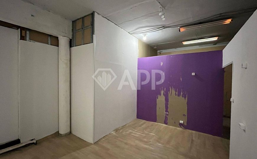 Помещение рядом Пятерочка и ВБ до метро 8 минут фото