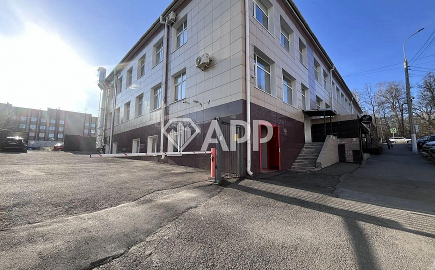 Продается отдельно стоящее здание в центре Ижевска, частично с арендаторами фото