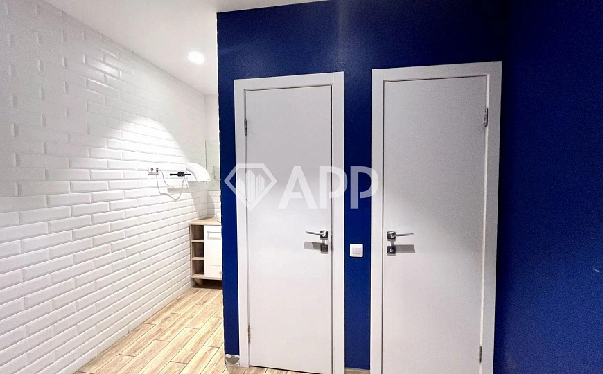 Продается отдельно стоящее здание в центре Ижевска, частично с арендаторами фото