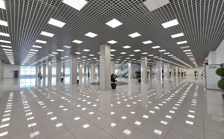 Торговое помещение 1 линия, 2400 м² фото