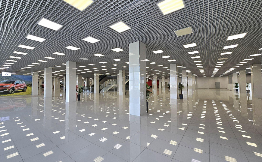 Торговое помещение 1 линия, 2400 м² фото