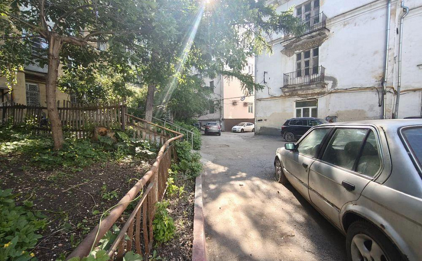 Помещение с антресолью и вторым светом 110 м² в центре Самары фото