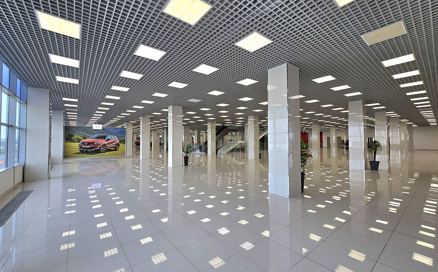 Торговое помещение 1 линия, 2400 м² фото