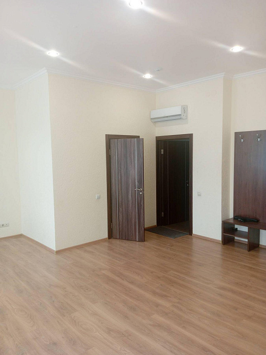 Сдается офис 41,5 м2 на 1  линии ул. Ново-Садовой фото