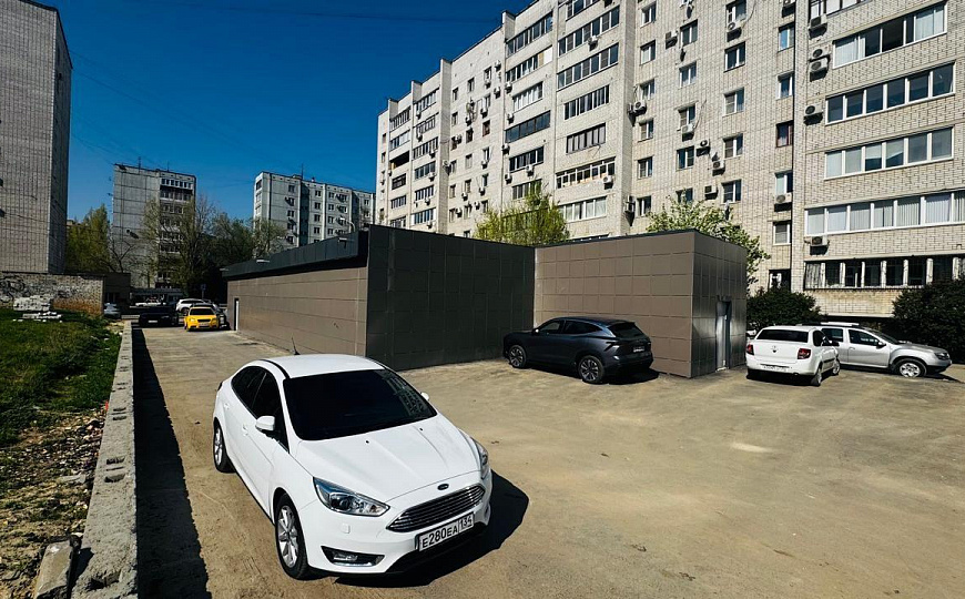 Здание под магазин, комп. клуб, услуги  244 м² фото
