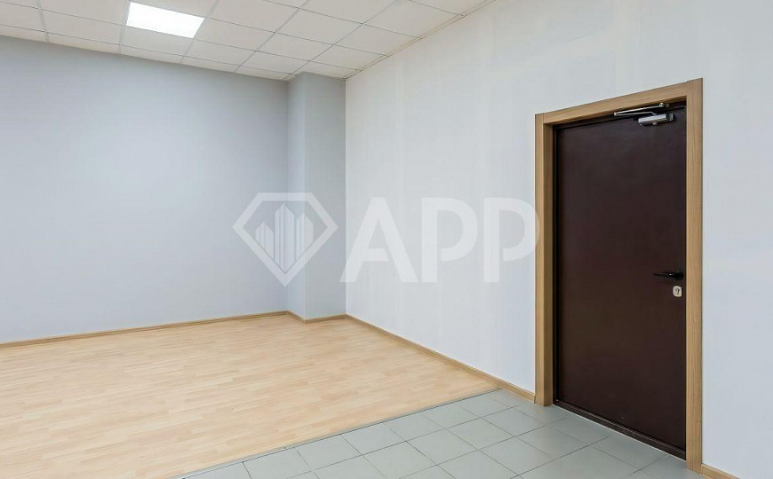 Тёплый склад/производство в Казани: площади от 200 до 550 м² с дебаркадером! фото