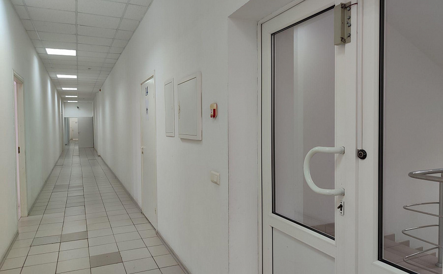 Отдельно стоящее здание, 1 782 м² фото