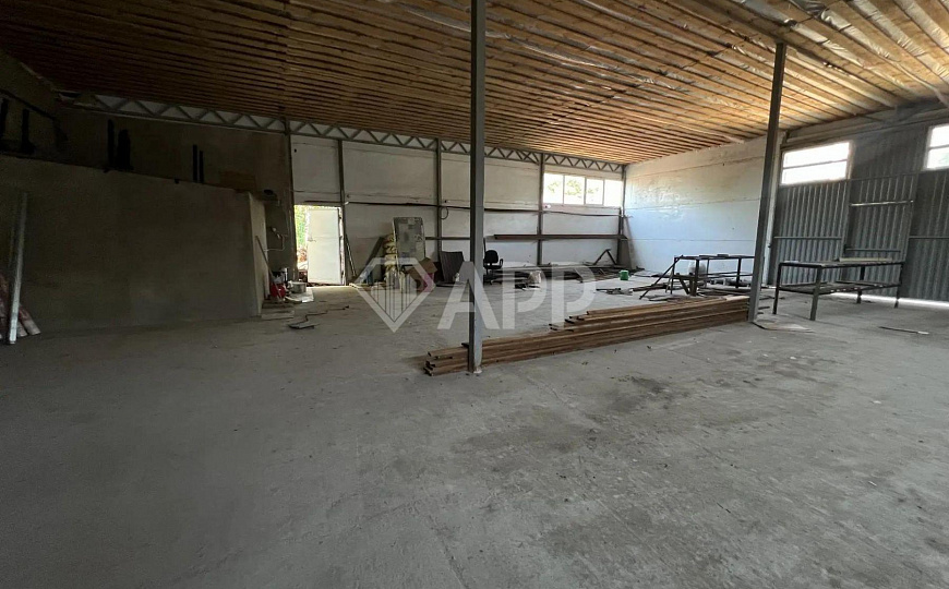 Сдам помещение свободного назначения, 310 м². До 560 м² фото