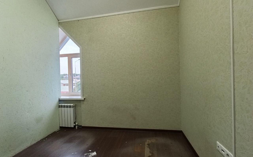 Продаю первая линия, 218.5 м2 фото