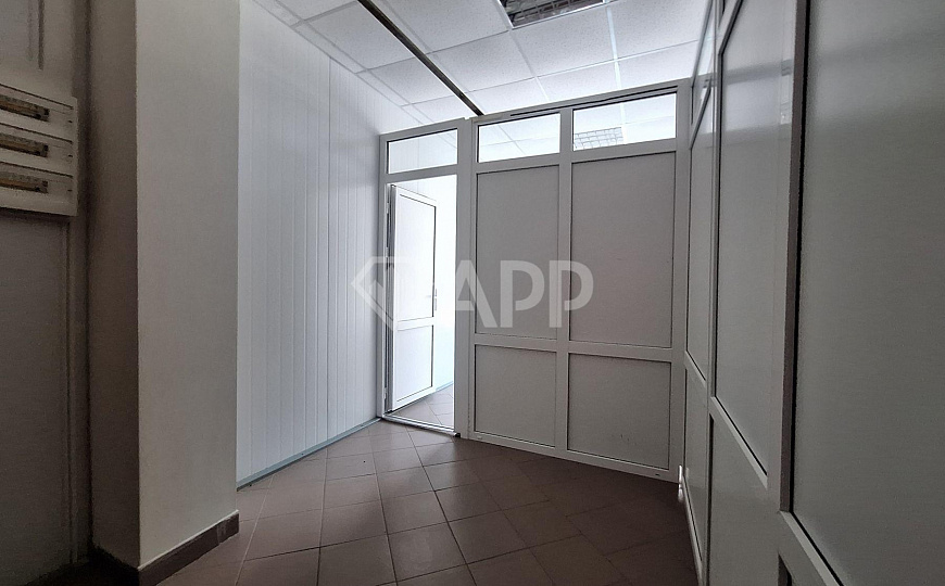 Сдам отдельно стоящее здание площадью от 182 м² до 339 м² фото