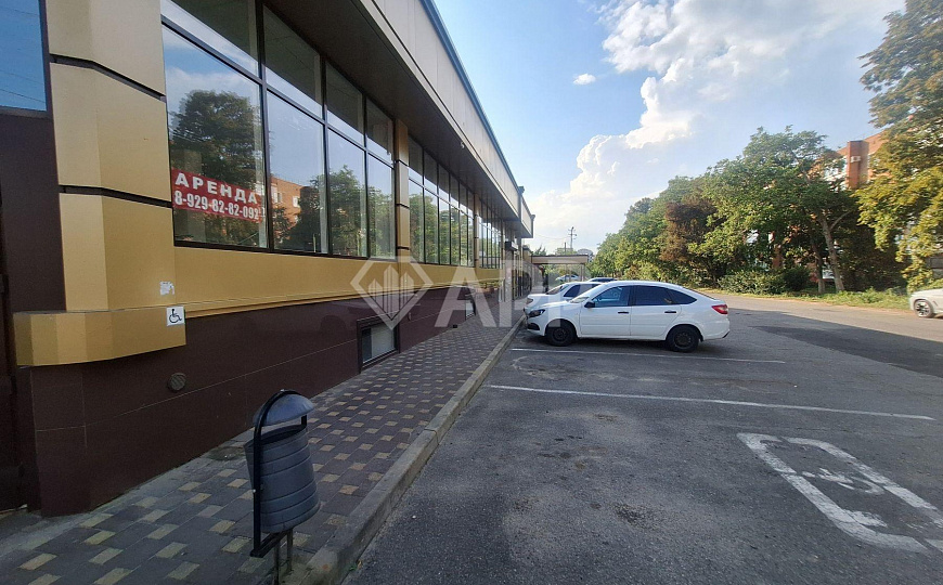 Сдам отдельно стоящее здание площадью от 182 м² до 339 м² фото