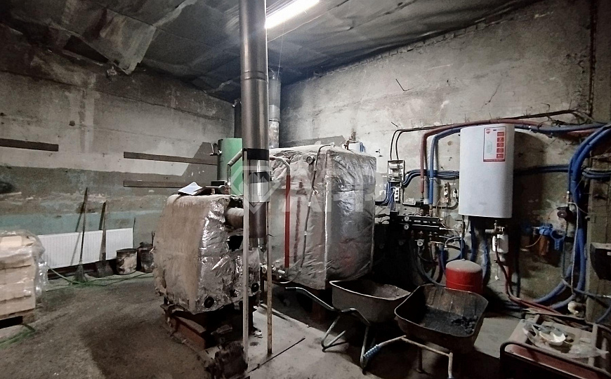 Продам производственную базу, 3 541,9 м² на 1,4га фото