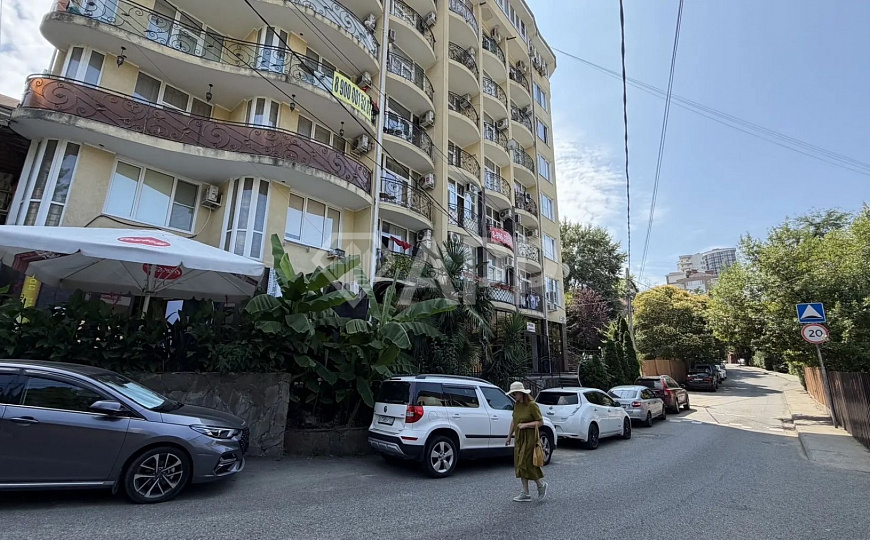 Помещение 75 м2 с подсобками и отдельным входом на ул. Грибоедова фото