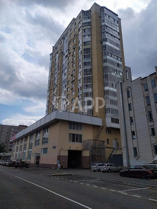 Сдам торговое помещение, 857 м² фото