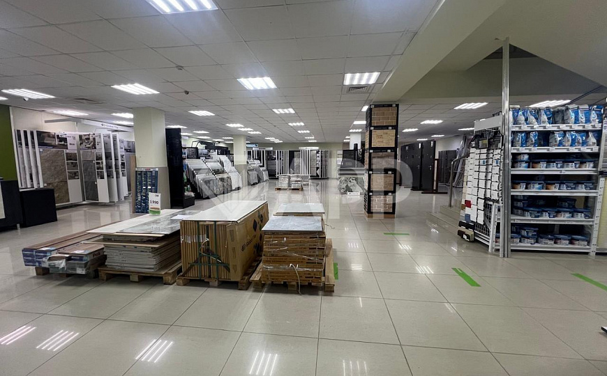 Продам помещение свободного назначения, 2 100 м² фото