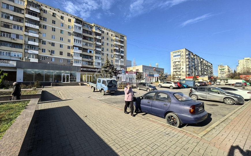 Сдаю 225 м² магазин офис услуги медицина фото