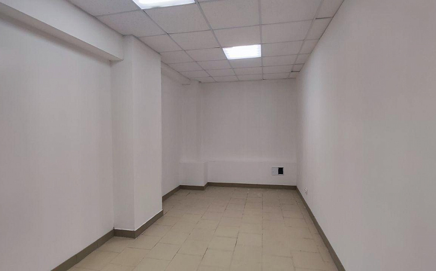 Сдается офис 15 м² c водой фото