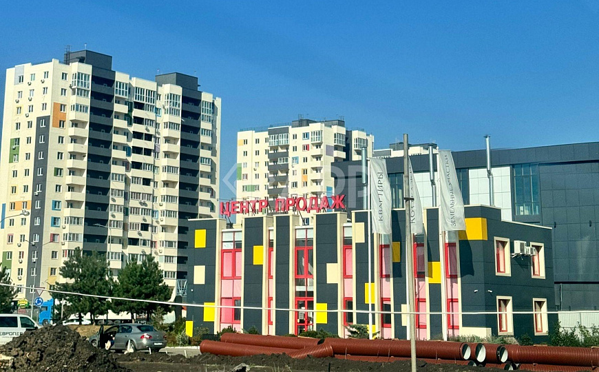 Продаю отдельно стоящее здание, 300 м² с ремонтом на участке 6 соток фото