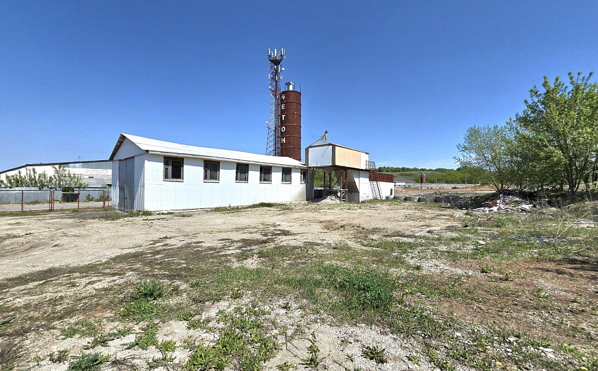 Отдельно стоящее здание с ЗУ, 3923 кв.м фото