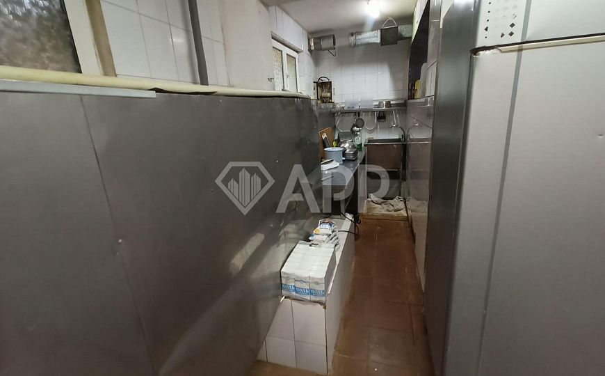 Продам помещение 250 кв.м. в цоколе на центральной улице Сочи фото