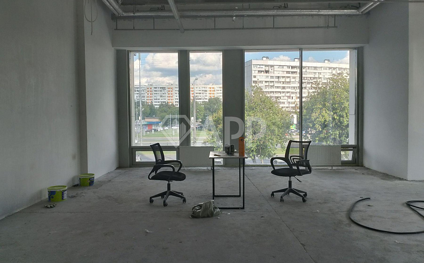 Сдам 181 м² рядом с метро! фото
