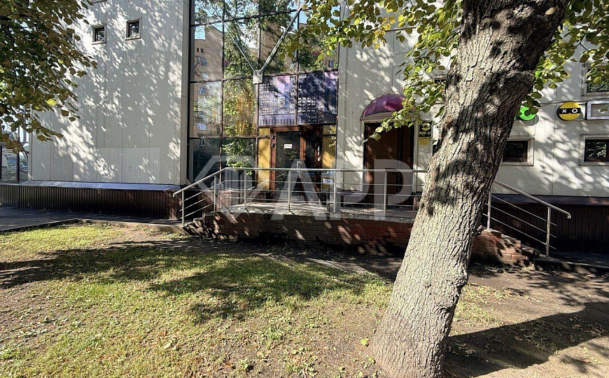 Сдам торговый центр, 73,68 м² фото