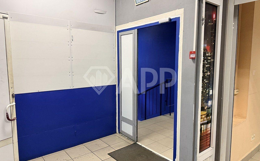 Сдам торговый центр, 73,68 м² фото