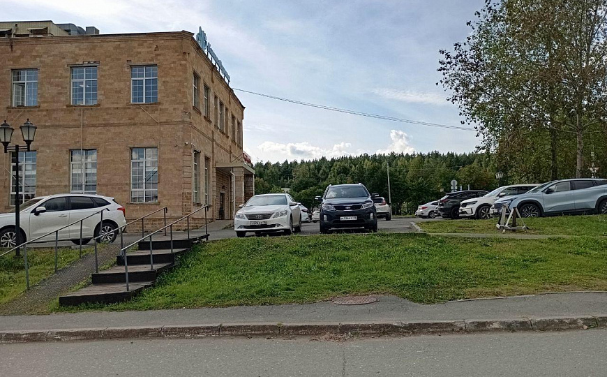 Отдельно стоящее здание, 360 квм фото