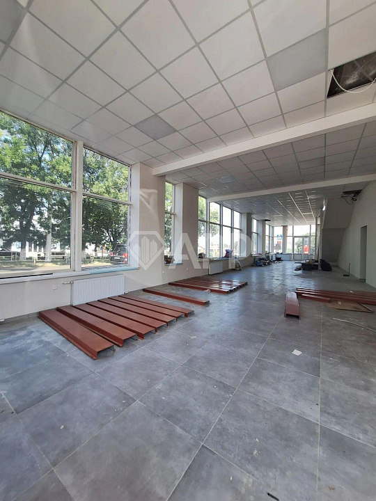 Сдам помещение свободного назначения, 420 м² фото